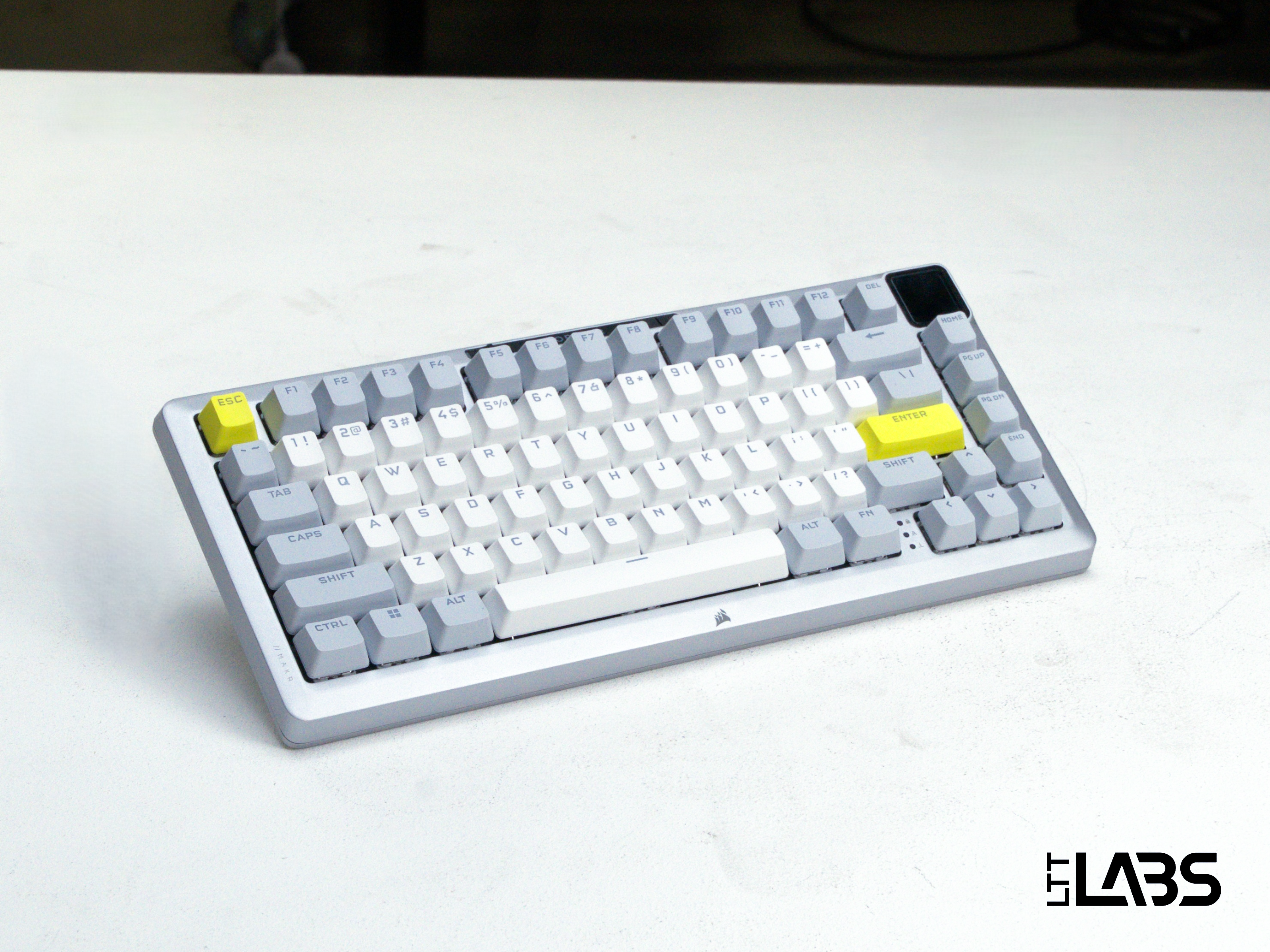 Corsair MAKR 75 | LTT Labs
